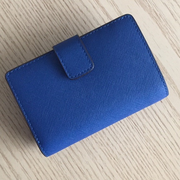 Michael Kors Galaxy Blue Leather Bifold Wallet - Picture 3 of 10